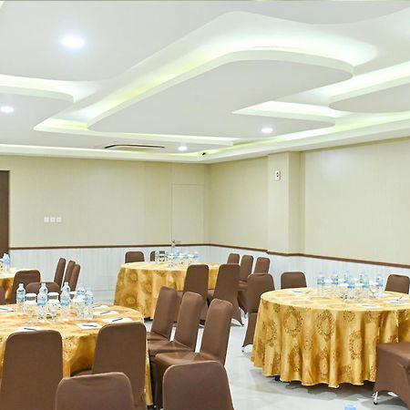 Kawana Hotel Padang  Bagian luar foto